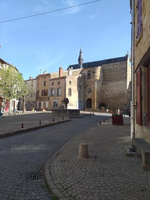 Maison De Ville Vic-le-Comte Eksteriør bilde